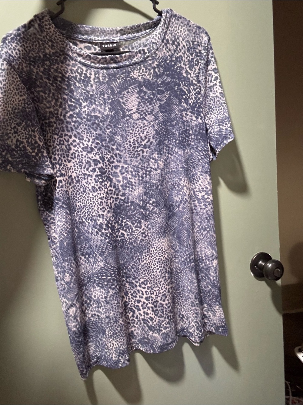 torrid Blue and White Animal Print Short Sleeve Tee